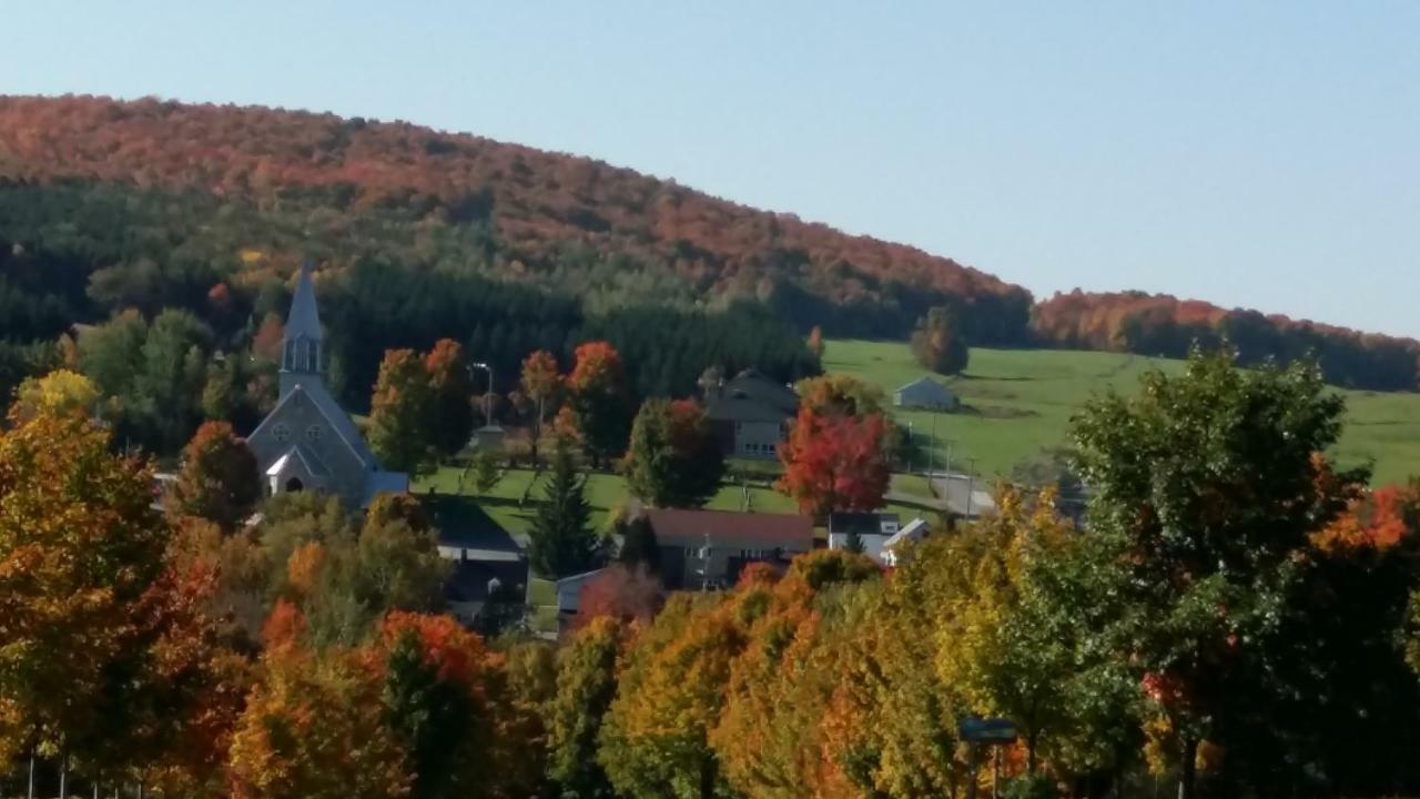 Gite Au Pied Des Appalaches Sainte-Sophie-D'Halifax Ngoại thất bức ảnh